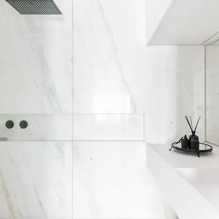 Plum Guide - Cantabria Appartement Lisboa