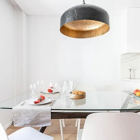 Plum Guide - Cantabria Lisbon